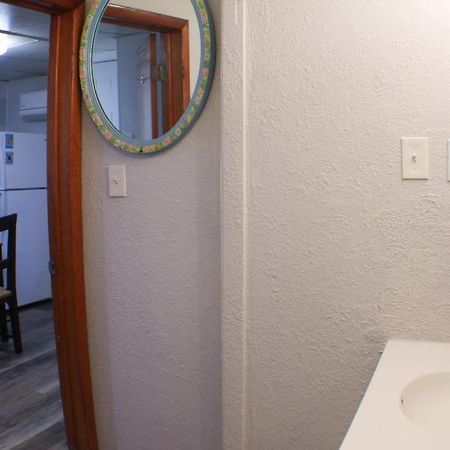 California Ave - 2 Bedroom - Home Away From Home! Pittsburgh Exterior foto